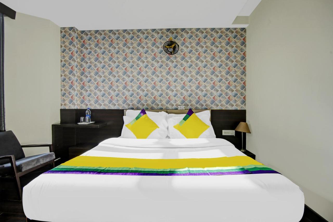 Itsy Hotels Crystal Palace With Valley View Shimla Eksteriør billede