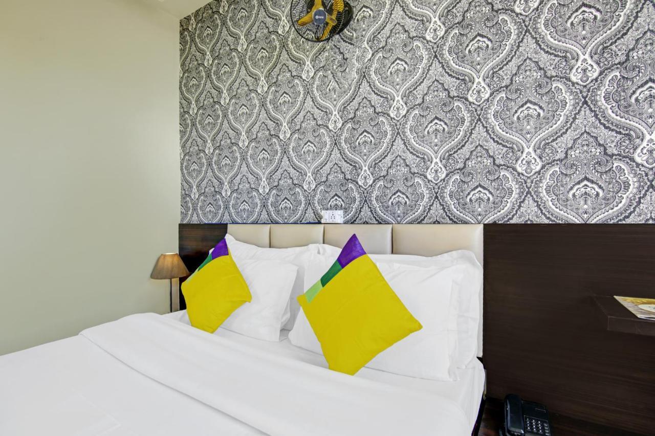 Itsy Hotels Crystal Palace With Valley View Shimla Eksteriør billede