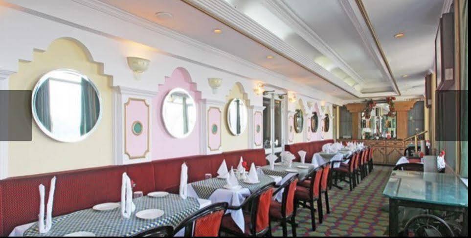 Itsy Hotels Crystal Palace With Valley View Shimla Eksteriør billede